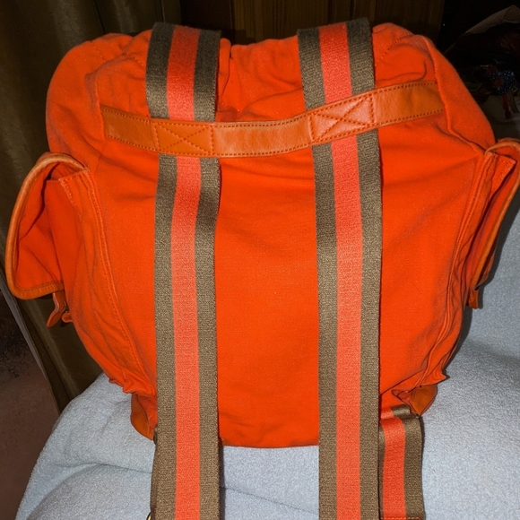 Marc by Marc Jacobs orange large drawstring backpack. - Picture 2 of 14